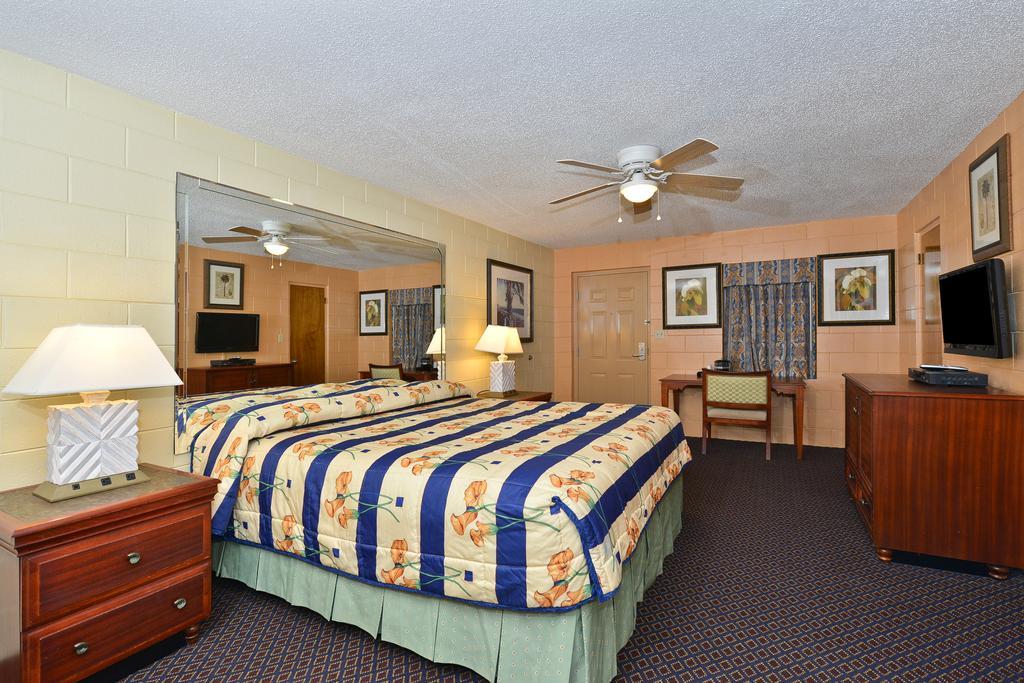 Savannah Inn And Suites Savannah Port Area Port Wentworth Pokoj fotografie